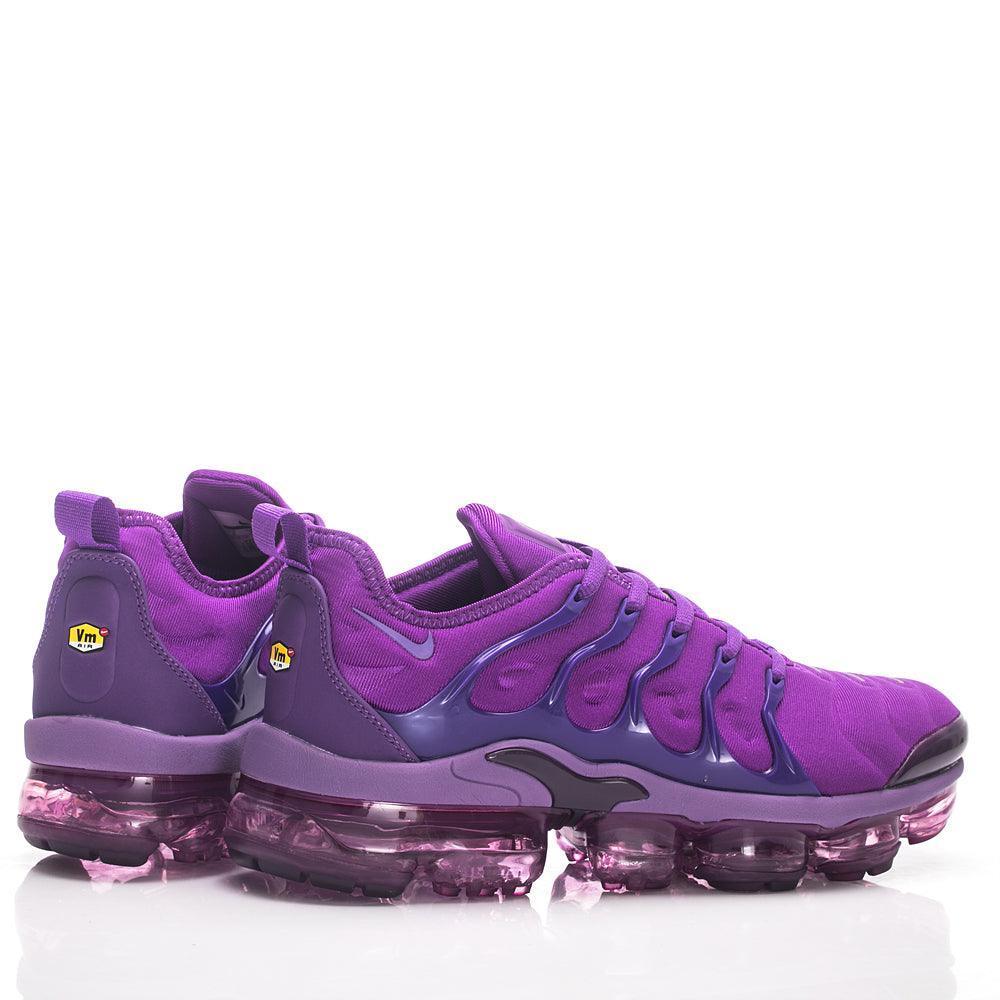 Nike Air Vapormax Plus &