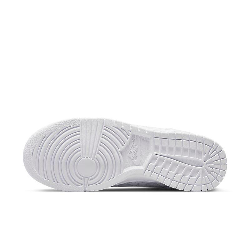 Nike Dunk Low &
