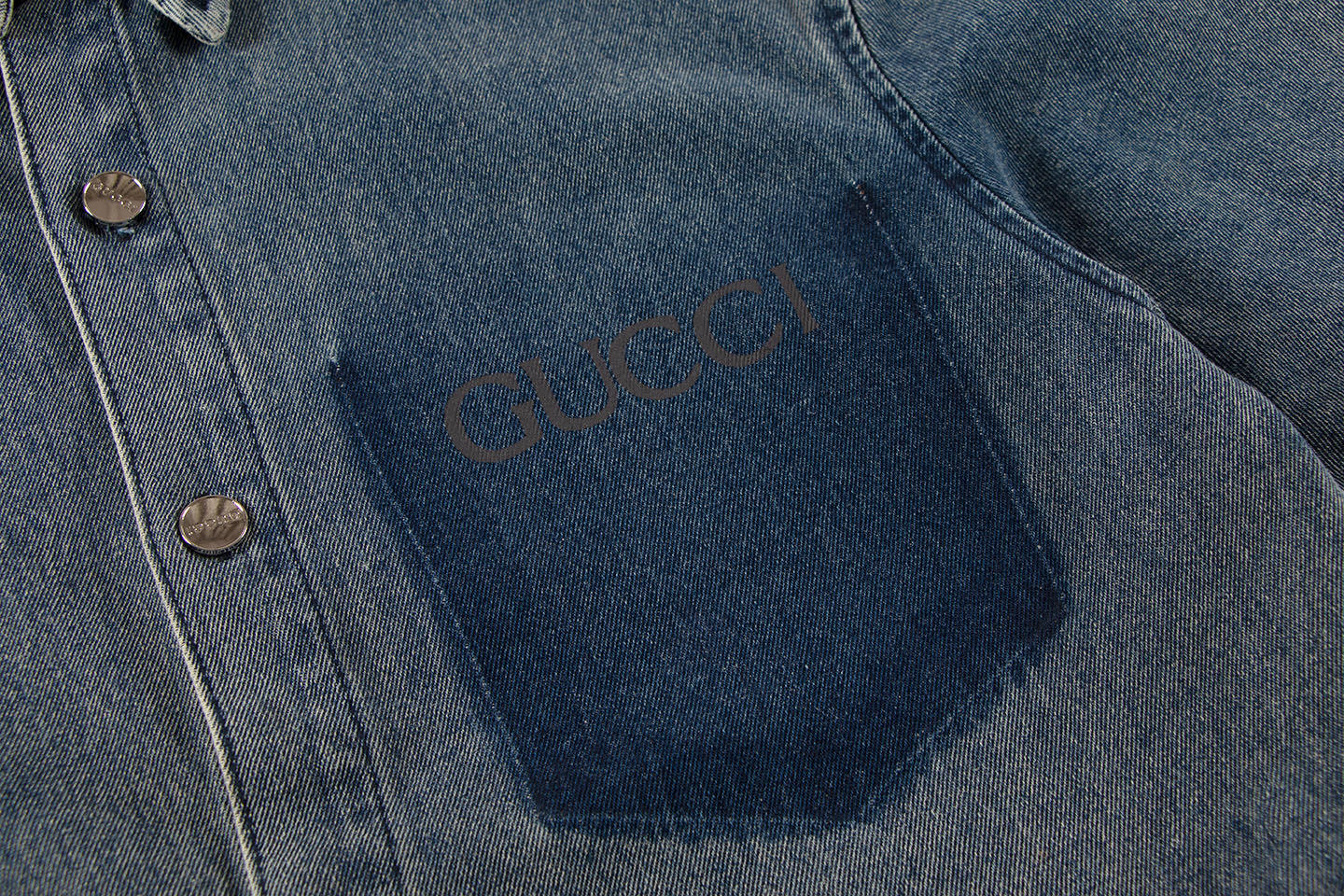 Gucci Denim bowling Blue shirt