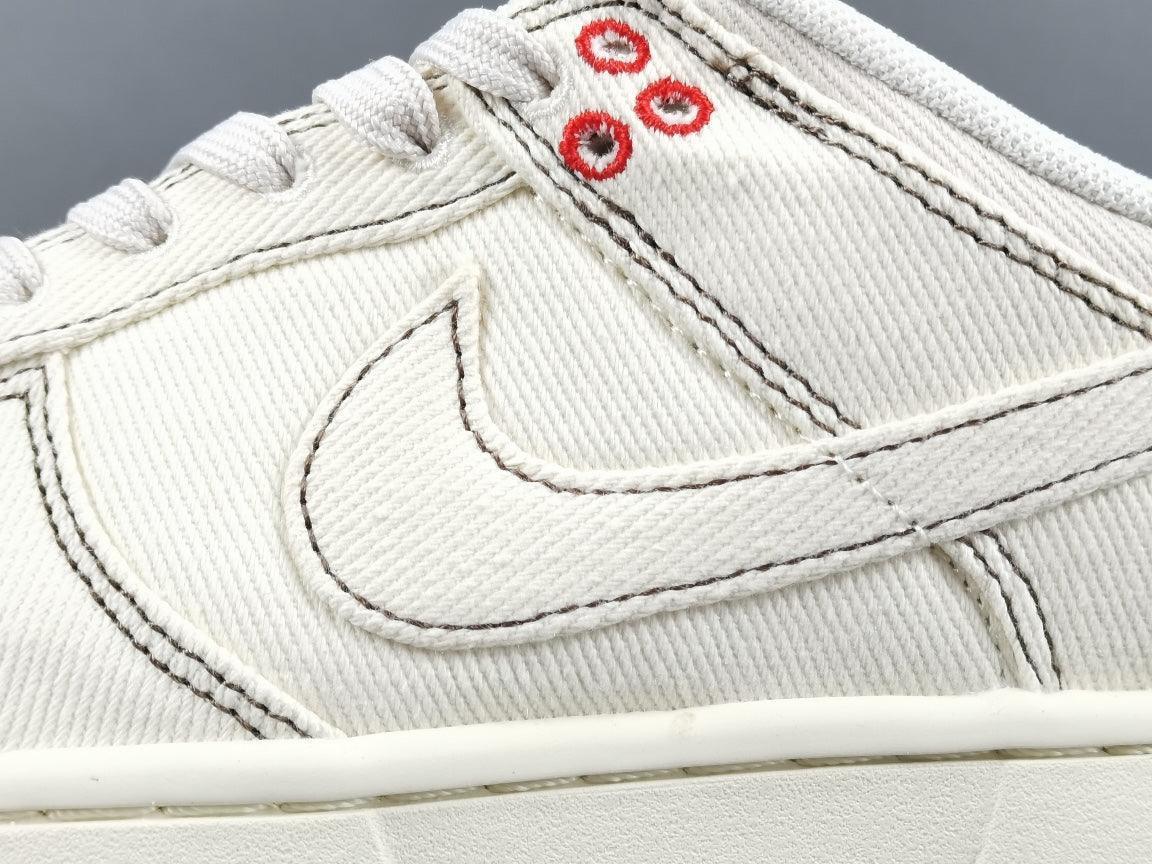 Nike Dunk Low &