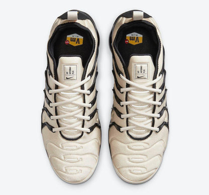 Nike Air VaporMax Plus &
