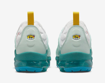 Nike Air VaporMax Plus &