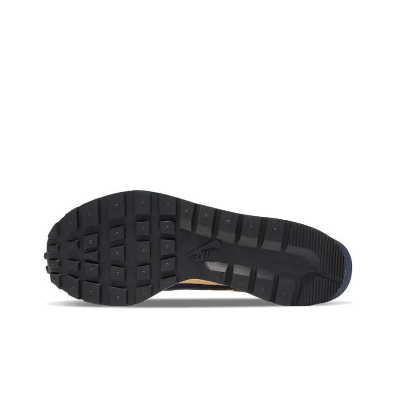 Nike Vaporwaffle Sacai &