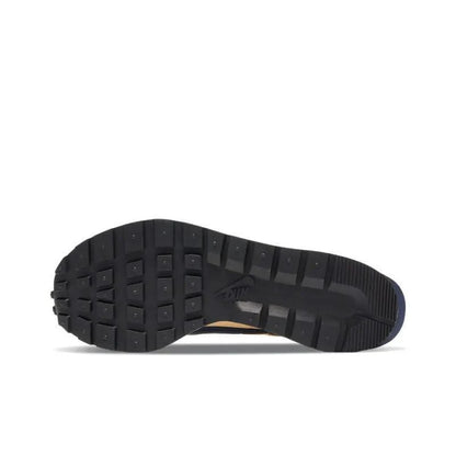 Nike Vaporwaffle Sacai &