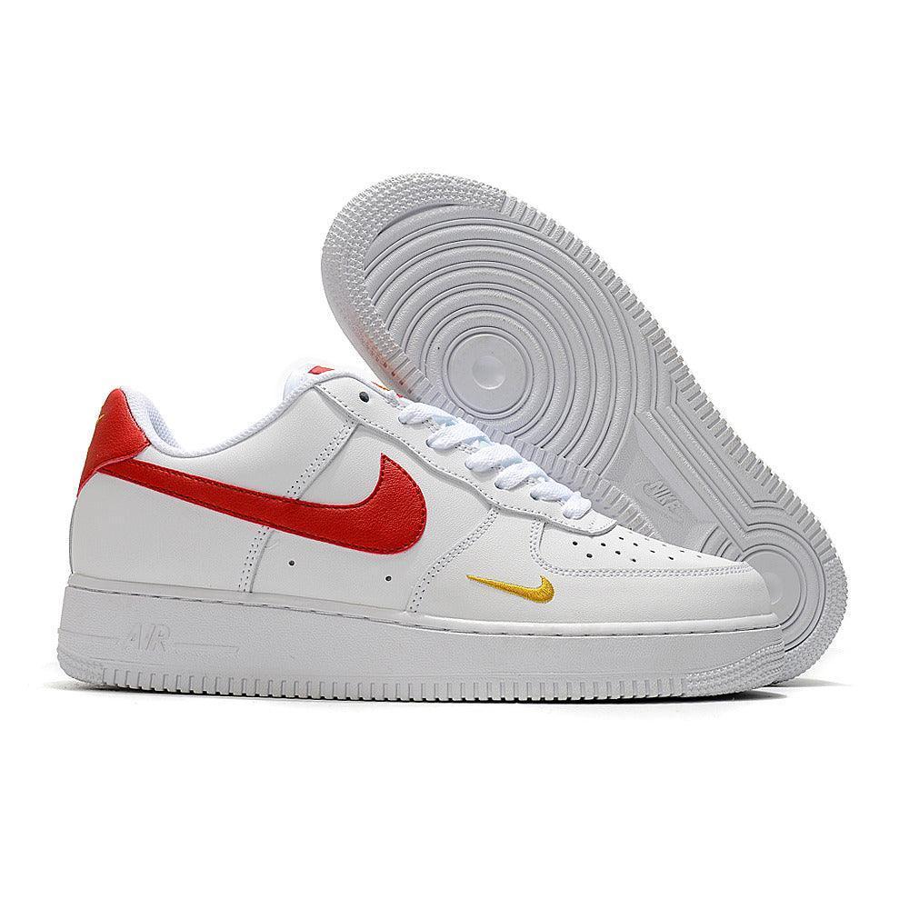 Nike Air Force 1 &