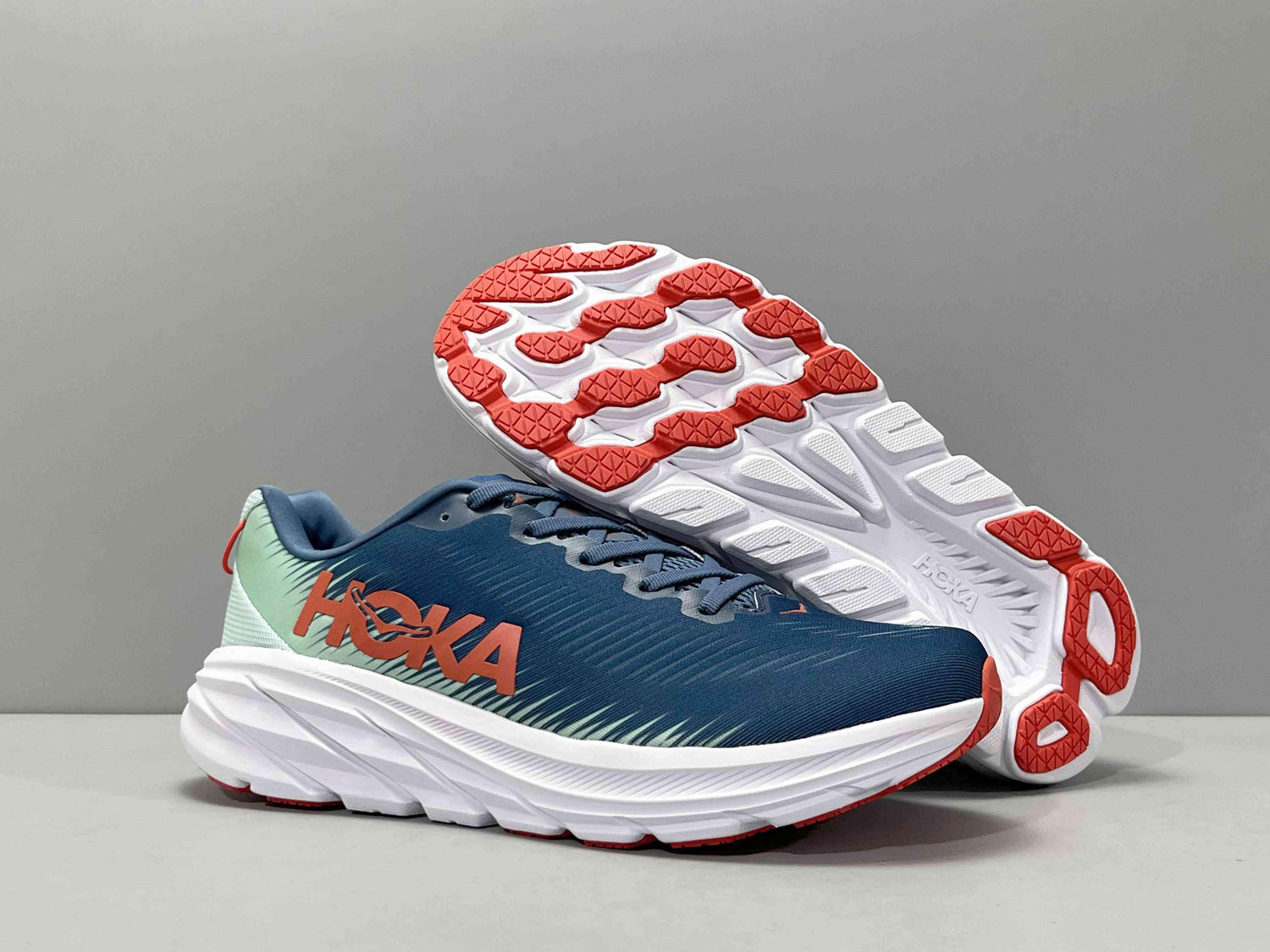 Hoka One One Rincon 3 &