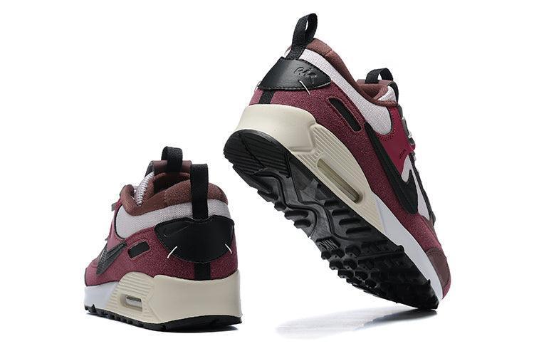 Nike Air Max 90 &