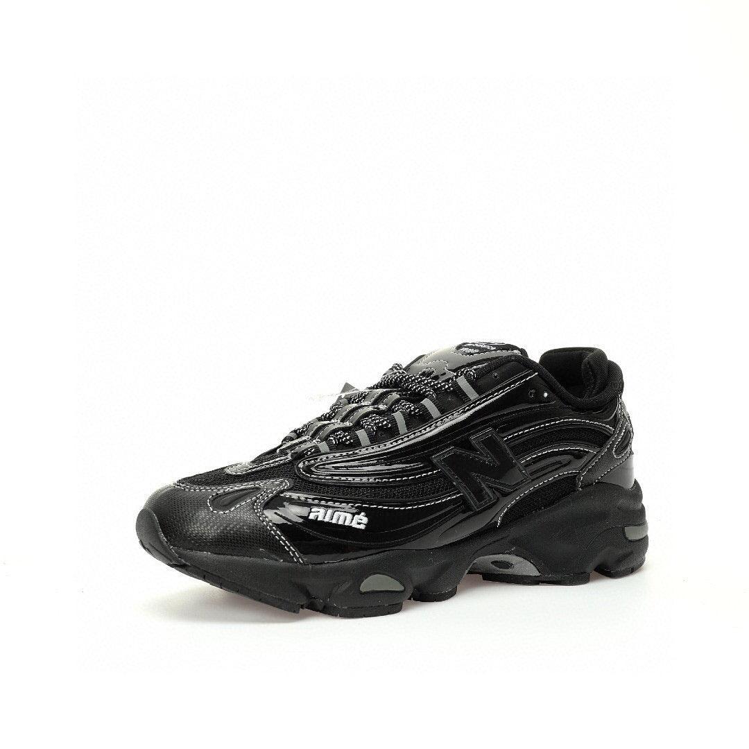 New Balance 1000 &