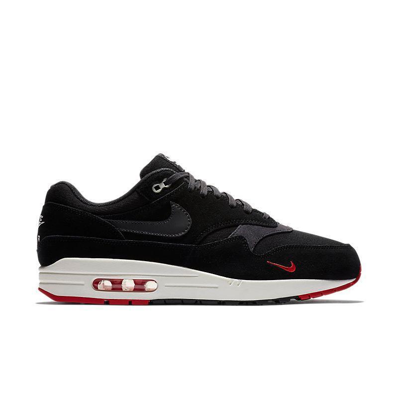Nike Air Max 87 &
