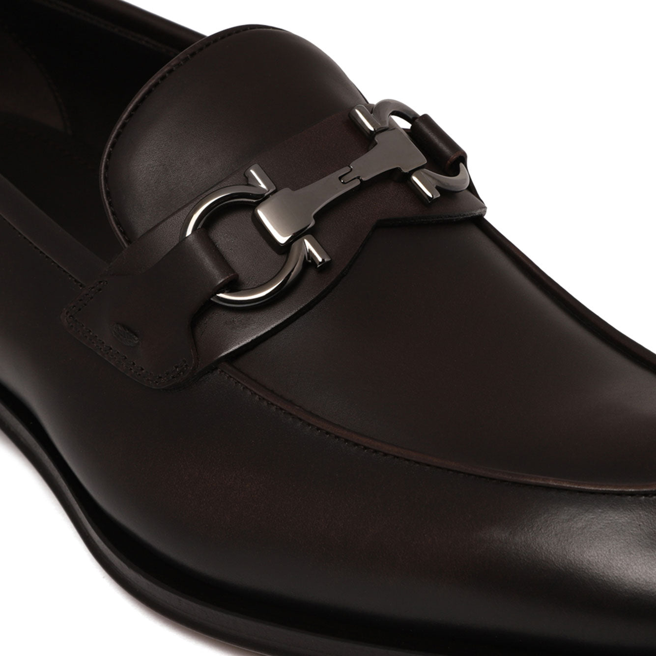Ferragamo Elegant 100% Leather Flat Shoes for Men
