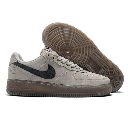 Nike Air Force 1 &