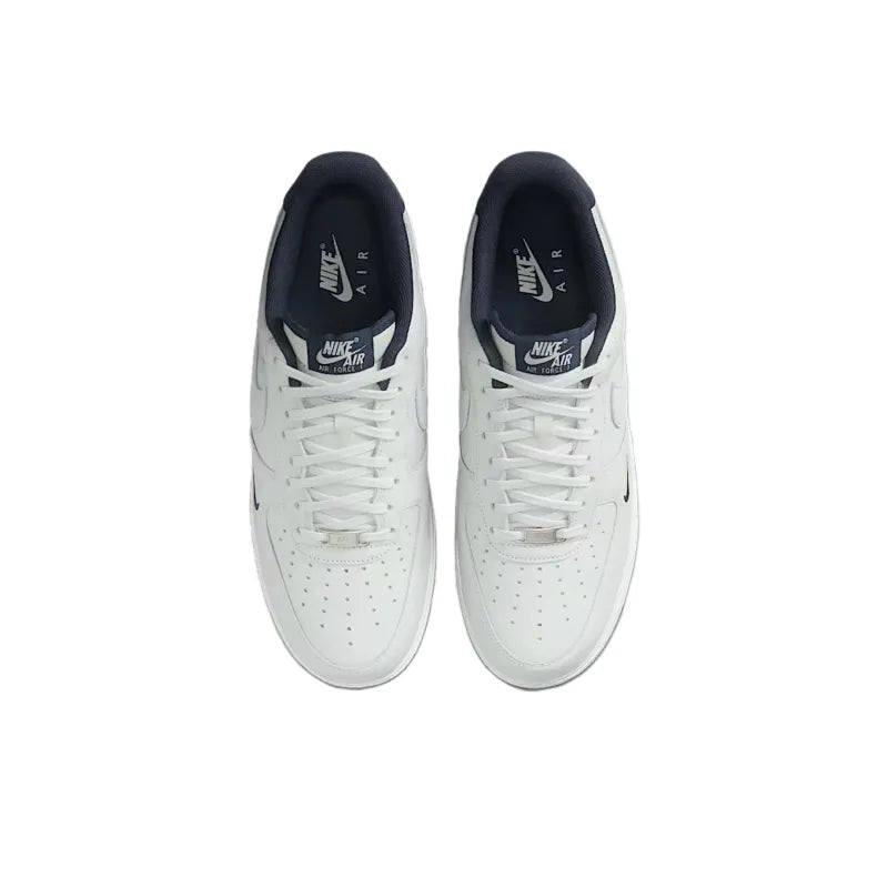 Nike Air Force 1 Low &
