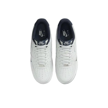 Nike Air Force 1 Low &