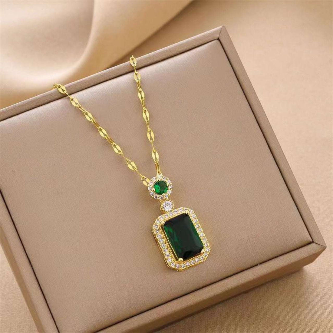 Classic Zircon Emerald Crystal Geometric Jewelry Set