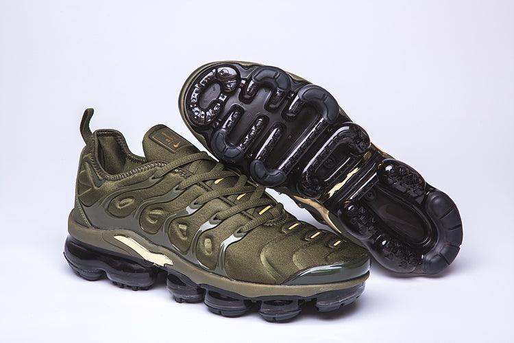 Nike Air VaporMax Plus &