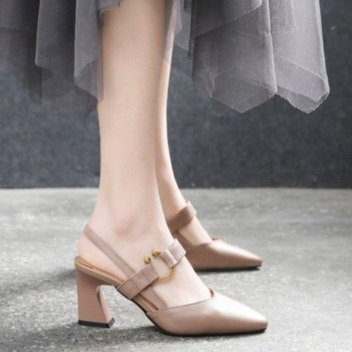 Casual square-toe high heels with horseshoe heels