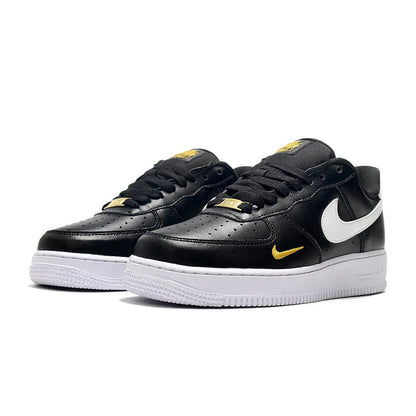 Nike Air Force 1 &