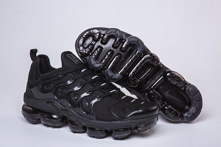 Nike Air VaporMax Plus Triple Black Sneakers – All-Day Comfort