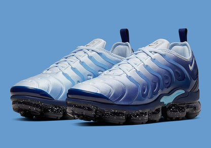 Nike Air VaporMax Plus &