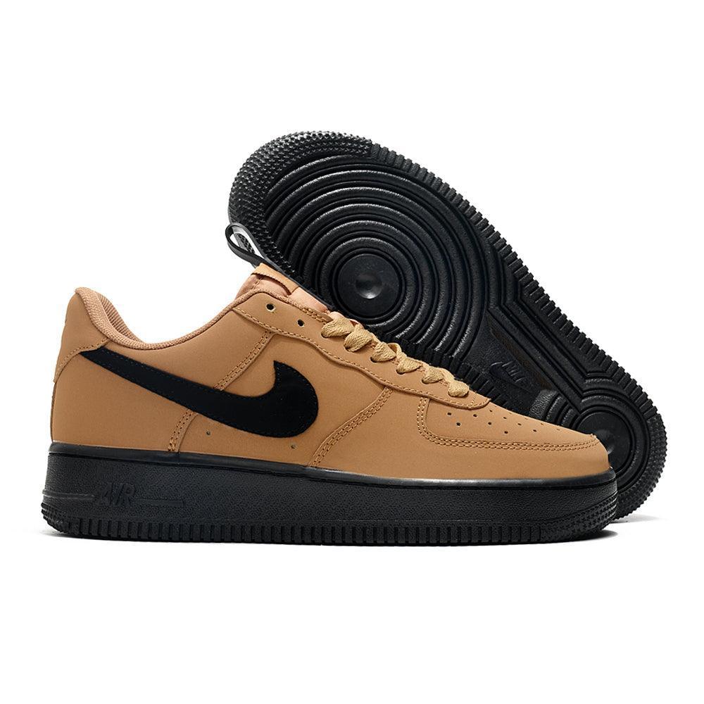Nike Air Force 1 &