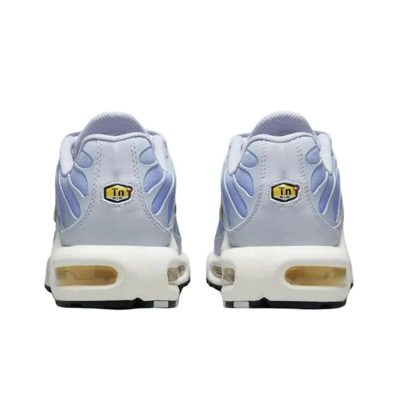 Nike Air Max Plus &