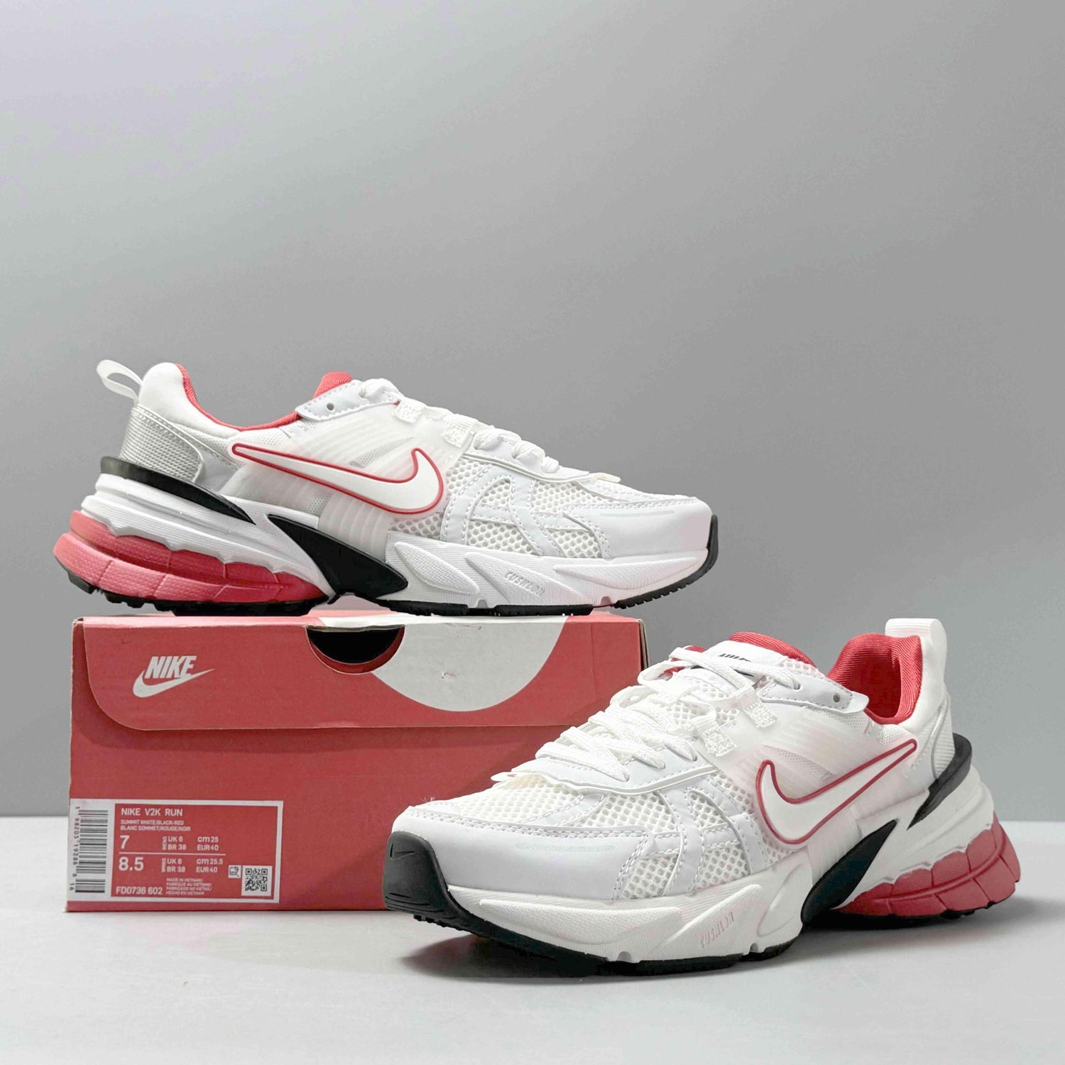 Nike V2K Run &