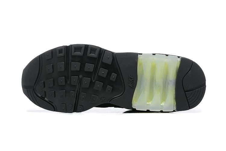 Nike Air Max 90 &