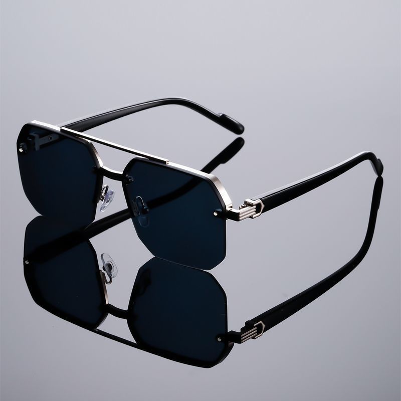 Metal frame polarized sunglasses