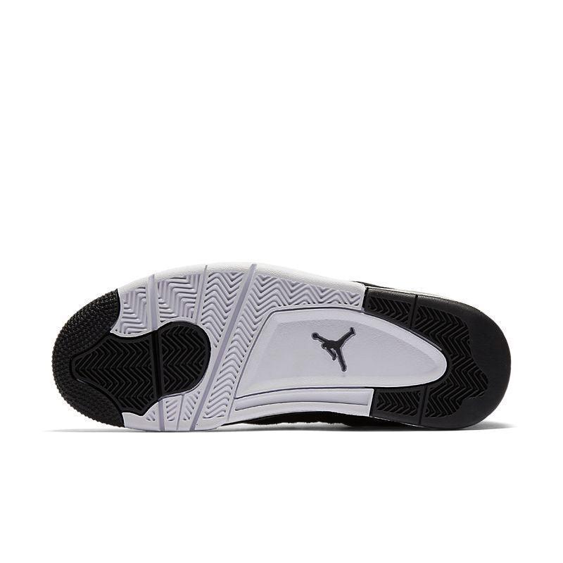 Air Jordan 4 Retro &