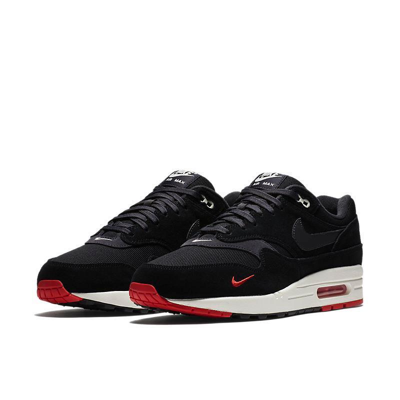 Nike Air Max 87 &