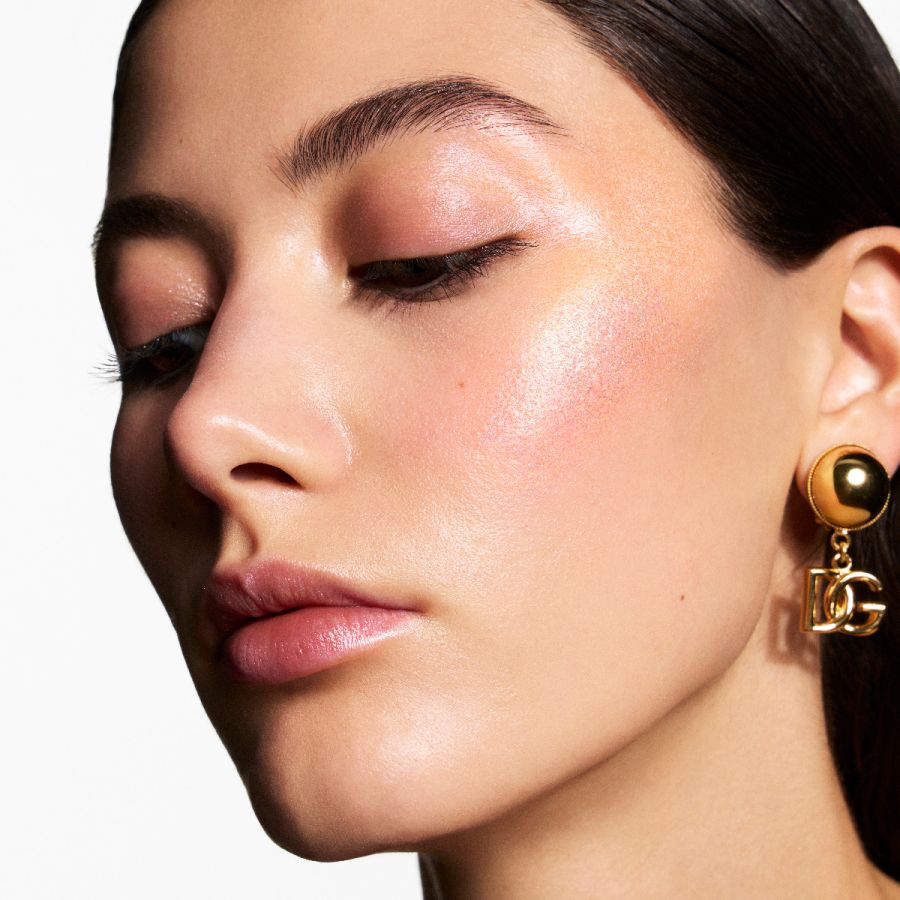 Dolce &amp; Gabbana Glazelighter Glowpalescent Highlighter