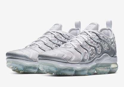 Nike Air VaporMax Plus &