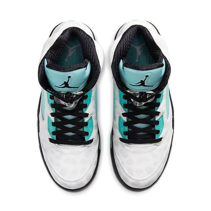 Air Jordan 5 Retro &
