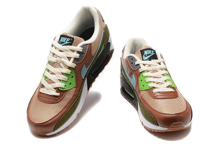 Nike Air Max 90 &