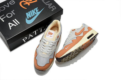 Air Max 87 &