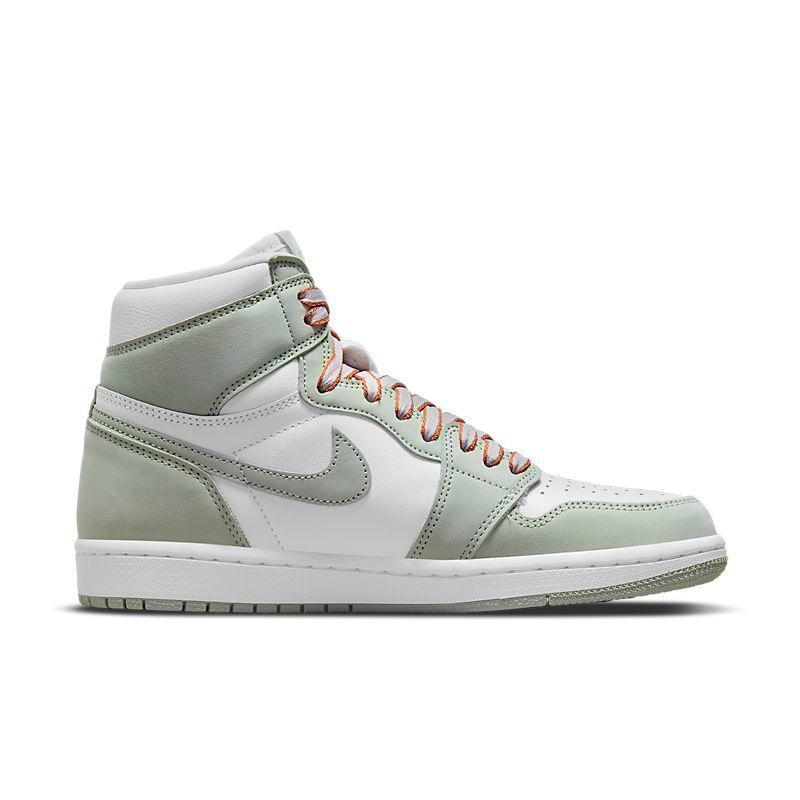 Air Jordan 1 High &