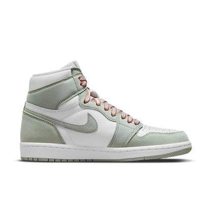 Air Jordan 1 High &