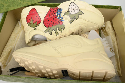 Gucci &