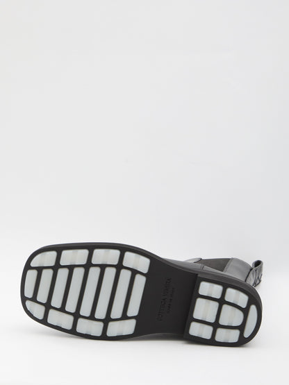 BOTTEGA VENETA Elegant Chelsea Boots for Women