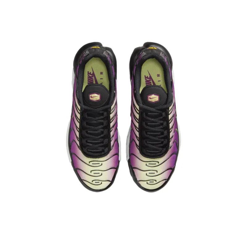 Nike Air Max Plus &