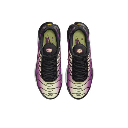 Nike Air Max Plus &