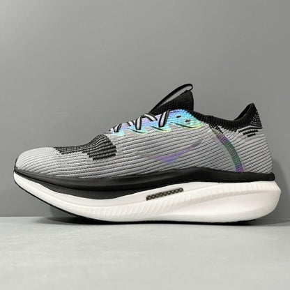 HOKA ONE ONE CIELO X1