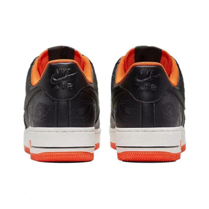 Nike Air Force 1 &