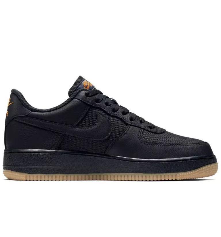 Nike Air Force 1 &