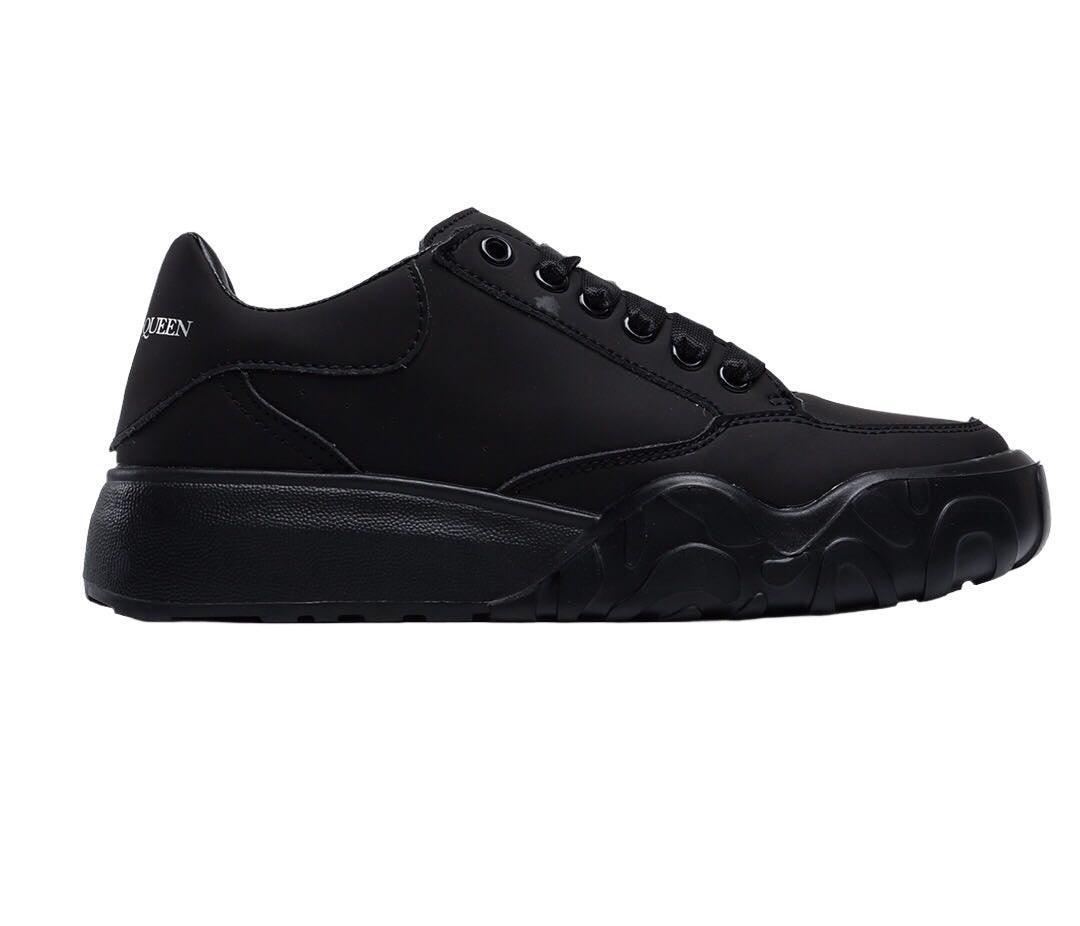 Alexander McQueen &