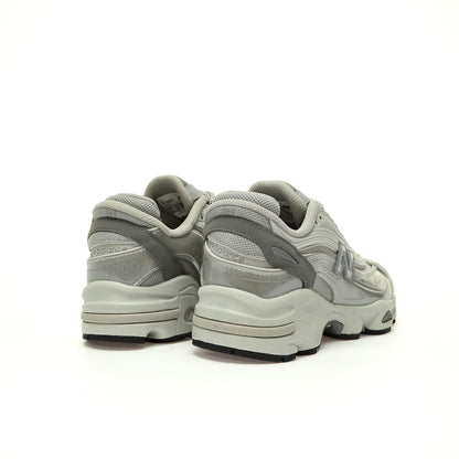 New Balance 1000 &