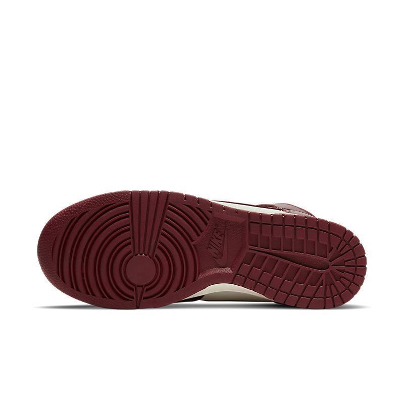 Nike Dunk High &