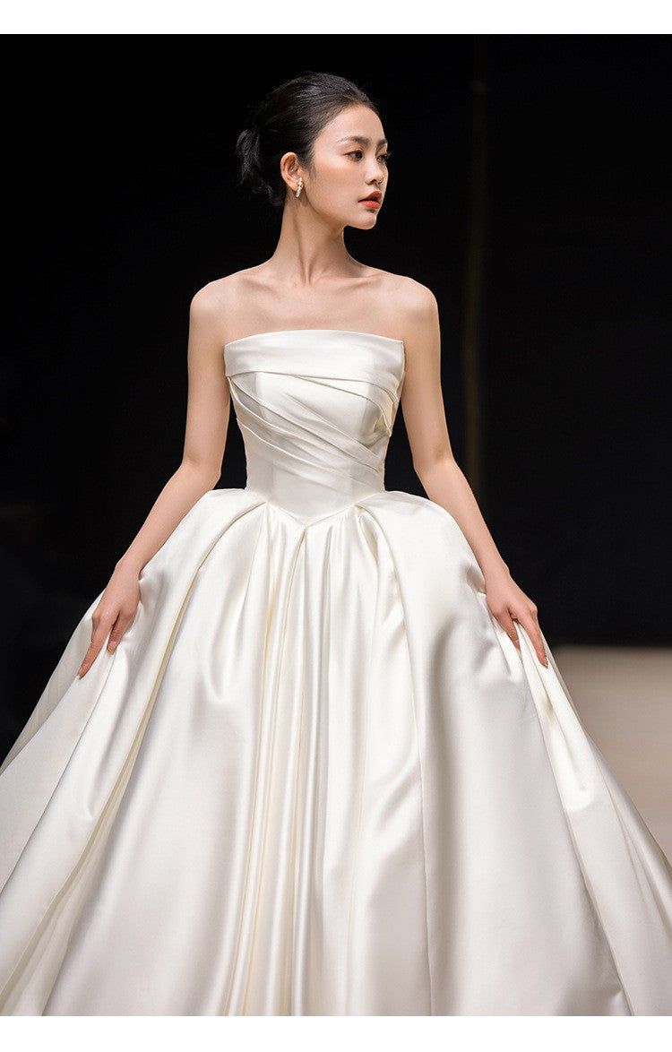 Court Satin Strapless Wedding Dress Long Train