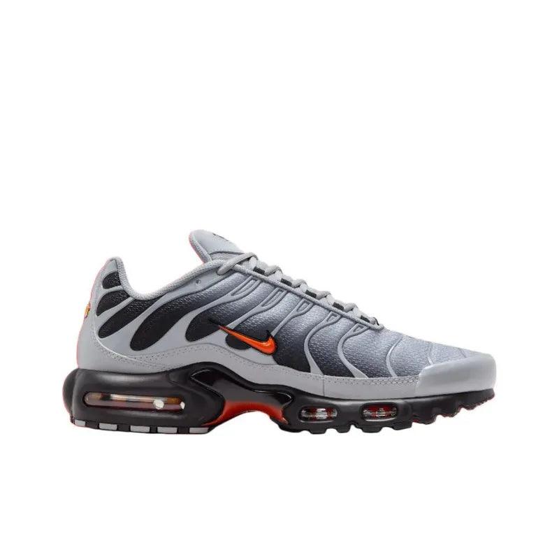 Nike Air Max Plus &