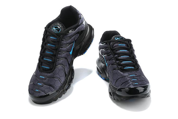 Nike Air Max Plus &